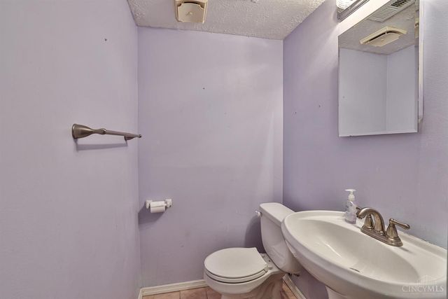 5880 Buckwheat Road, Milford, OH 45150