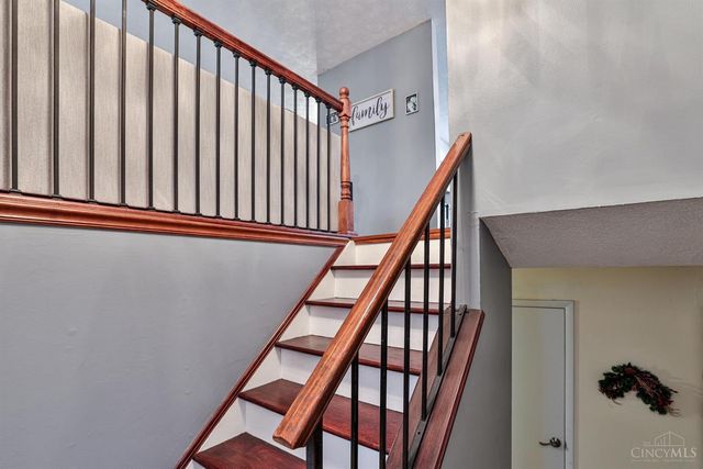 5880 Buckwheat Road, Milford, OH 45150