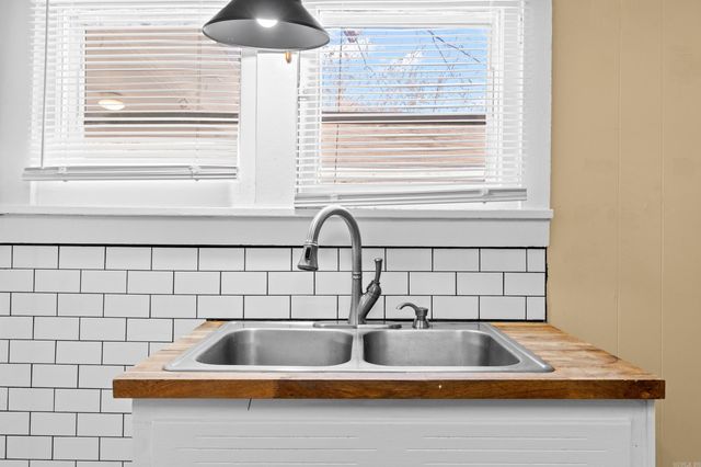 303 Ash Street, Conway, AR 72034