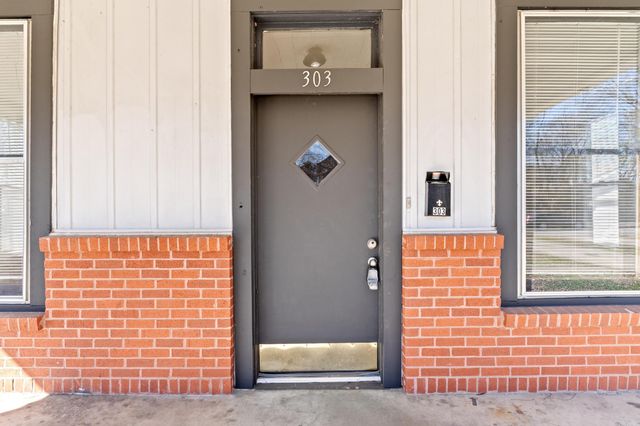 303 Ash Street, Conway, AR 72034