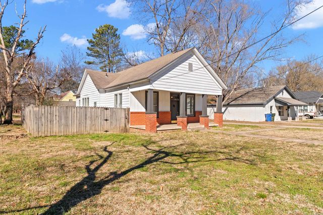 303 Ash Street, Conway, AR 72034