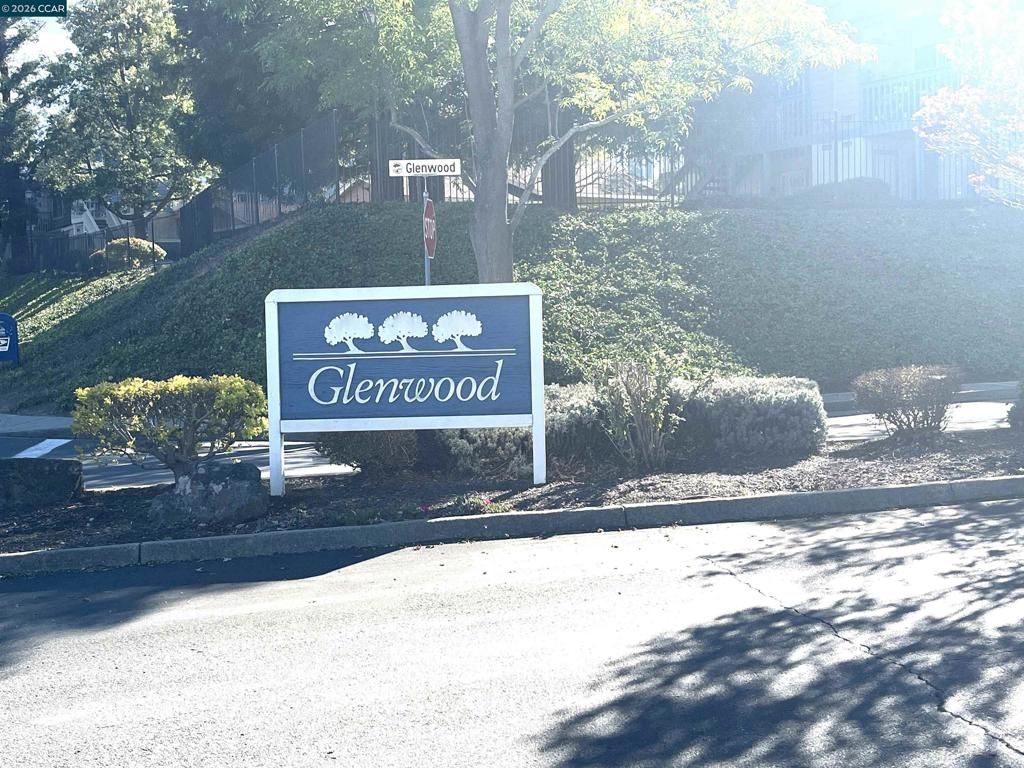 Image 1 of property listing at 216 Glenwood, Hercules, CA 94547