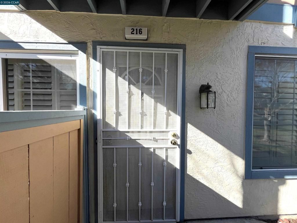 Image 2 of property listing at 216 Glenwood, Hercules, CA 94547