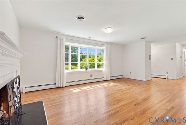 4505 Crown Hill Rd, Mechanicsville, VA 23111