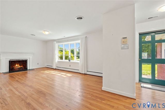 4505 Crown Hill Rd, Mechanicsville, VA 23111