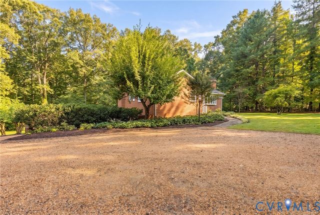 4505 Crown Hill Rd, Mechanicsville, VA 23111