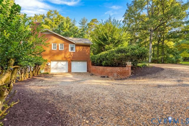 4505 Crown Hill Rd, Mechanicsville, VA 23111