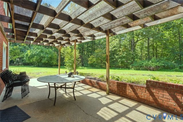 4505 Crown Hill Rd, Mechanicsville, VA 23111