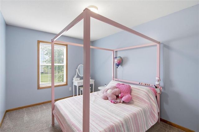 1400 Aspen Drive, Greenwood, MO 64034