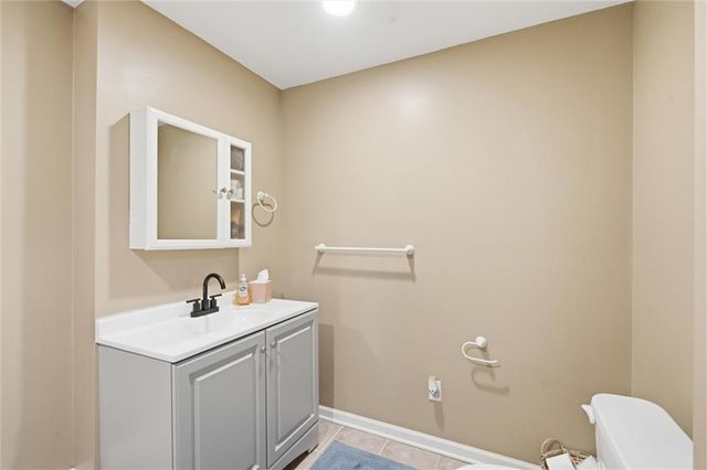 1400 Aspen Drive, Greenwood, MO 64034