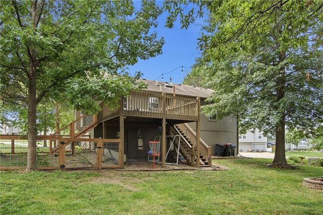 1400 Aspen Drive, Greenwood, MO 64034