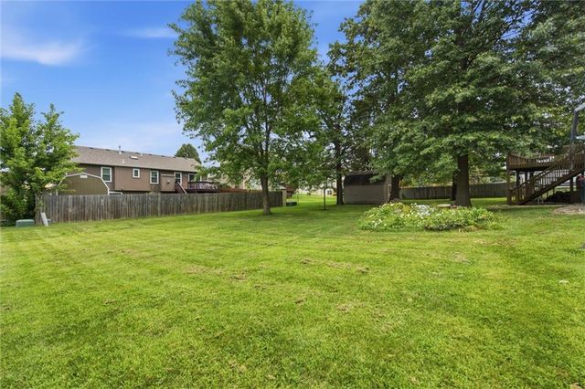 1400 Aspen Drive, Greenwood, MO 64034