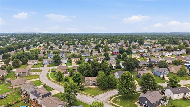 1400 Aspen Drive, Greenwood, MO 64034