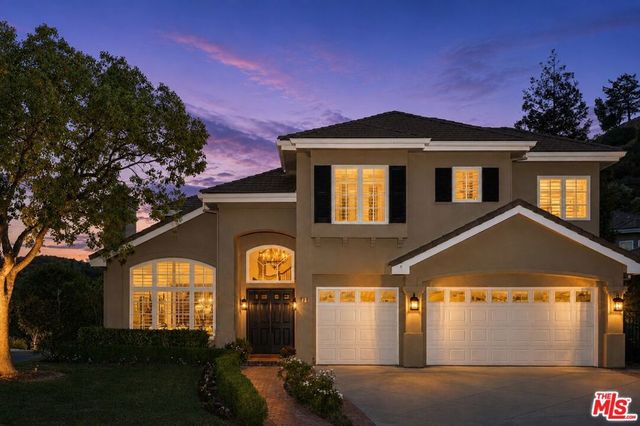 186 Royal London Court, Lake Sherwood, CA 91361