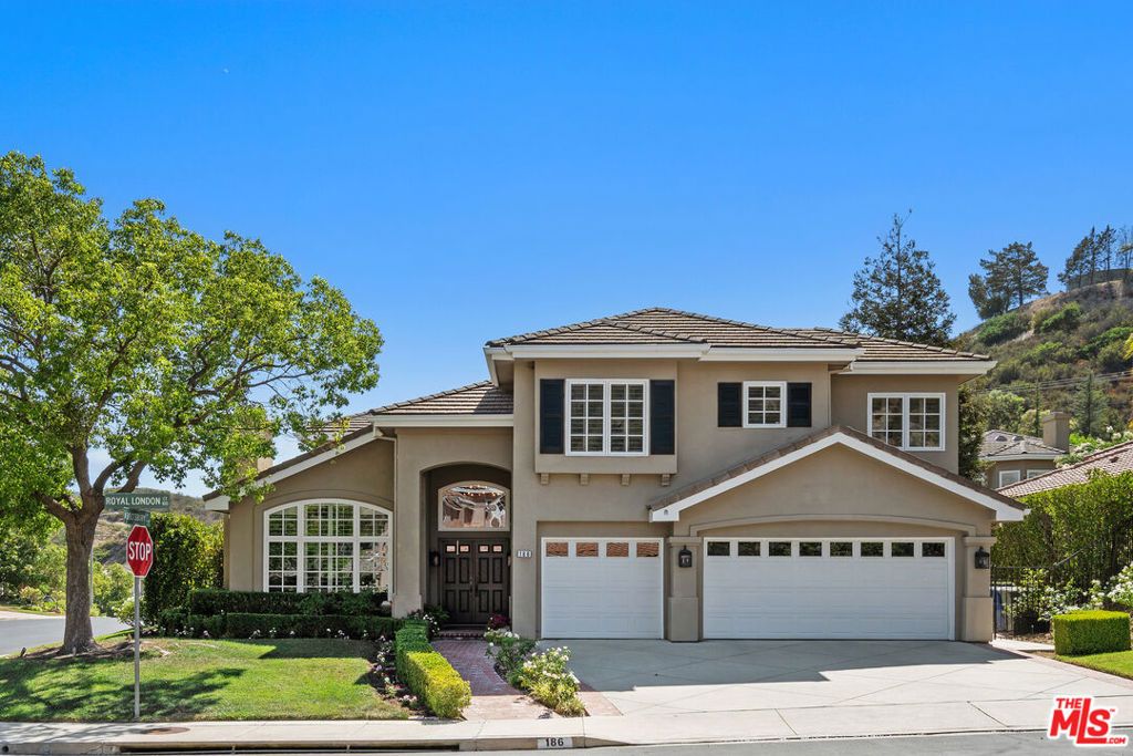 186 Royal London Court, Lake Sherwood, CA 91361