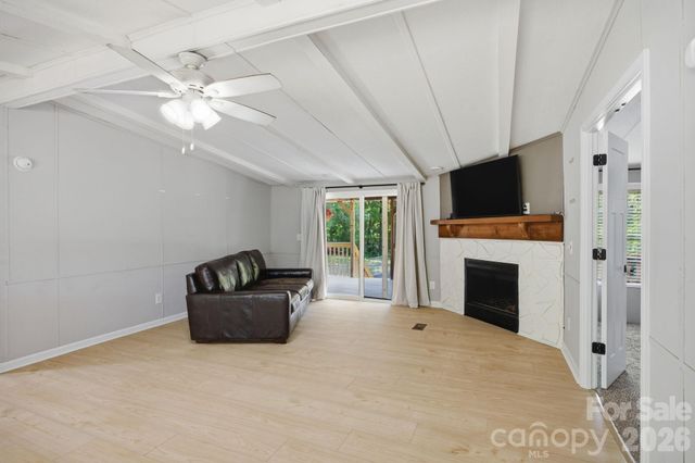4377 Catawba Burris Road, Denver, NC 28037