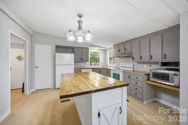 4377 Catawba Burris Road, Denver, NC 28037