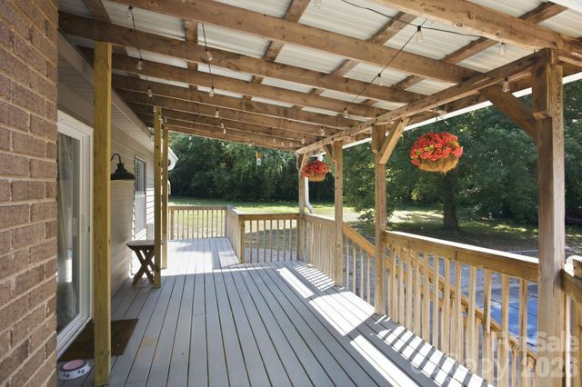 4377 Catawba Burris Road, Denver, NC 28037