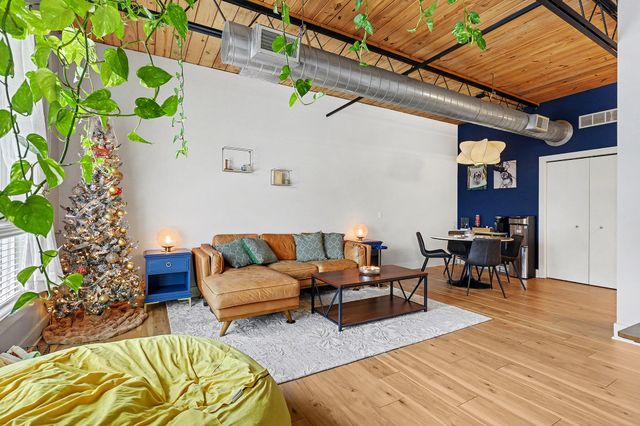 2161 New Town Drive NE, Grand Rapids, MI 49525