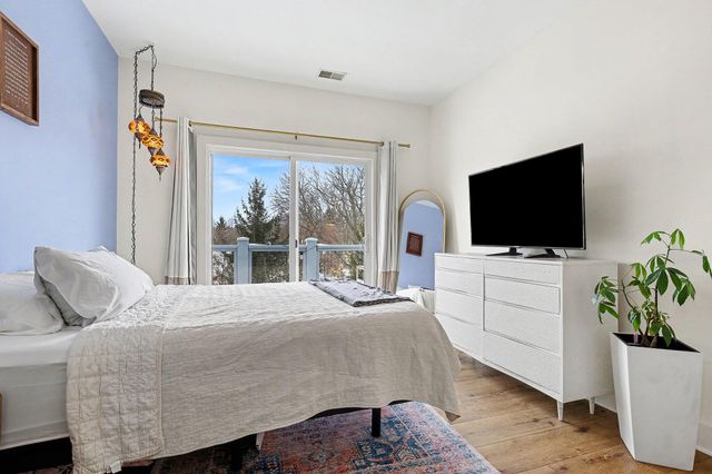 2161 New Town Drive NE, Grand Rapids, MI 49525