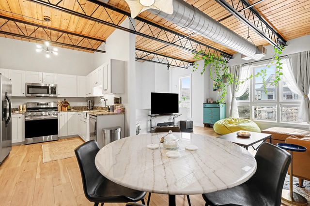 2161 New Town Drive NE, Grand Rapids, MI 49525