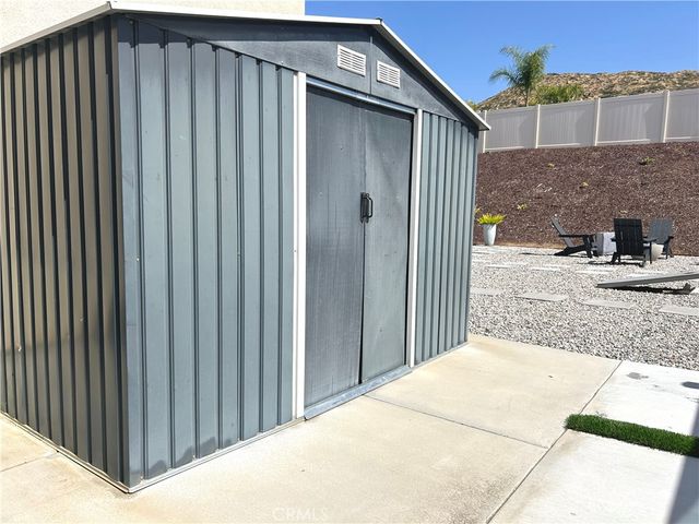 32259 Rambling Court, Winchester, CA 92596