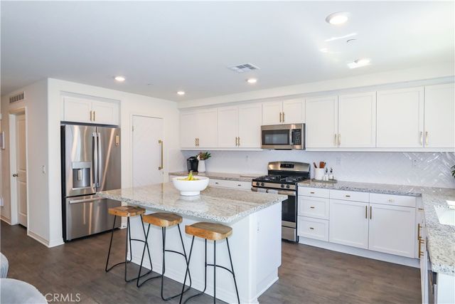 32259 Rambling Court, Winchester, CA 92596