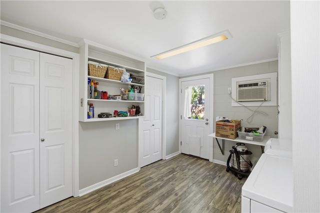 1321 Jenkins St, Rockport, TX 78382