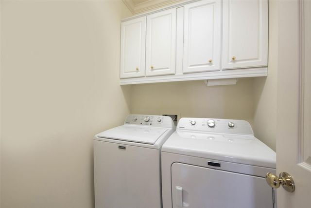 2211 Augusta Drive 25, Houston, TX 77057