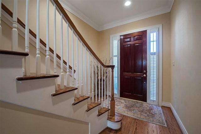 2211 Augusta Drive 25, Houston, TX 77057