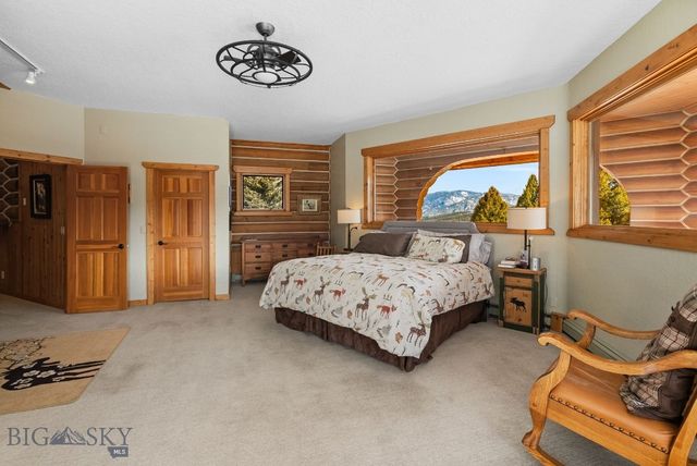 707 Crown Butte Road, Big Sky, MT 59716