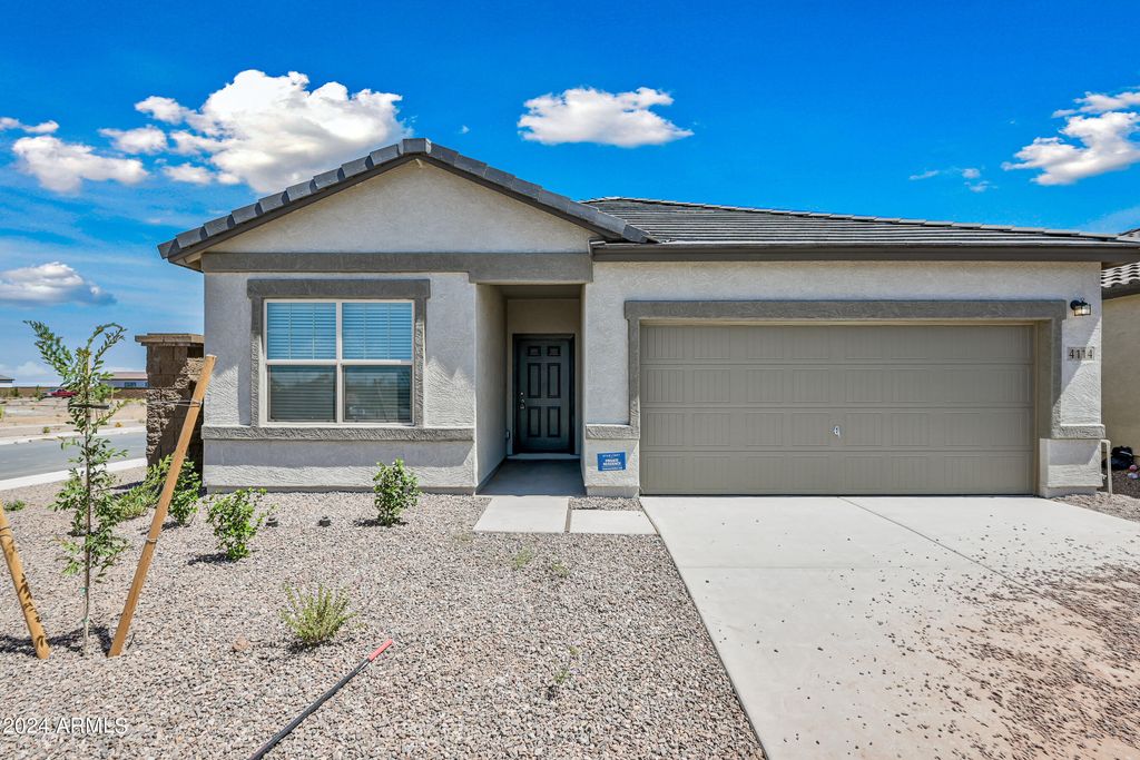 4114 E Reynolds Drive, San Tan Valley, AZ 85143