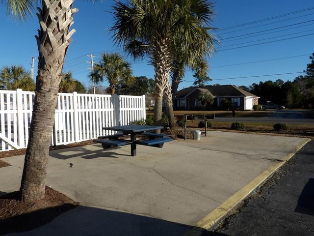 4150 Horseshoe Rd N Apt 17, Little River, SC 29566