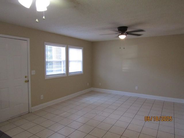 4150 Horseshoe Rd N Apt 17, Little River, SC 29566