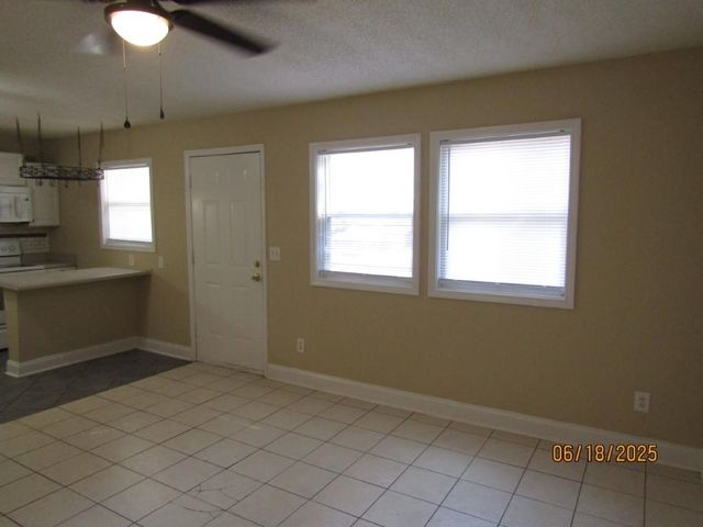 4150 Horseshoe Rd N Apt 17, Little River, SC 29566