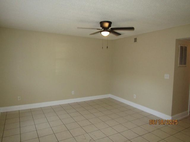 4150 Horseshoe Rd N Apt 17, Little River, SC 29566