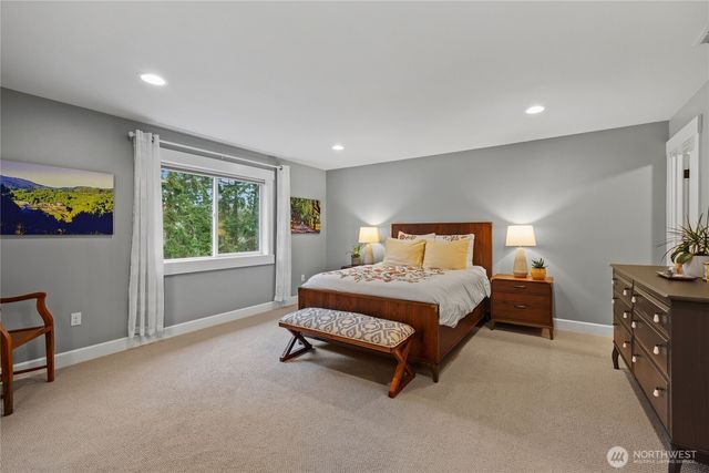 9150 Burlingame Court NE, Bainbridge Island, WA 98110