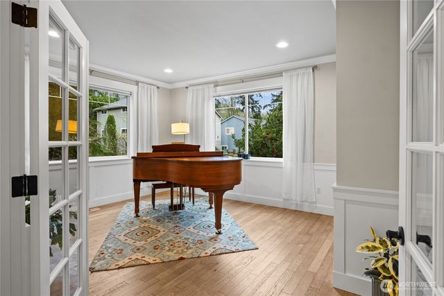 9150 Burlingame Court NE, Bainbridge Island, WA 98110