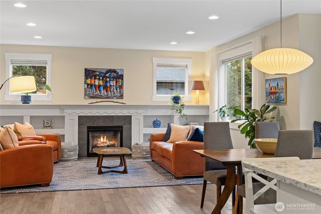 9150 Burlingame Court NE, Bainbridge Island, WA 98110