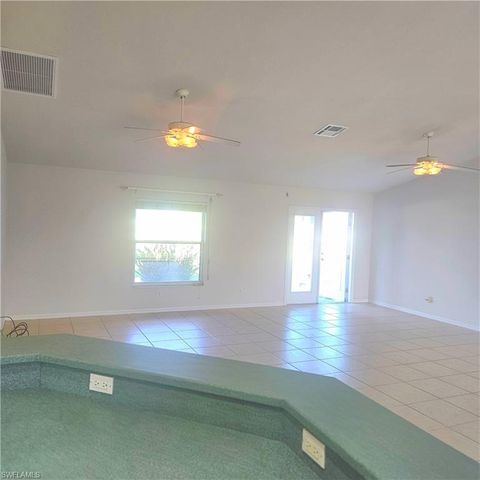 3315 SW 8th CT, Cape Coral, FL 33914