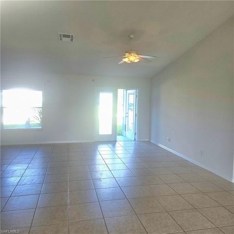 3315 SW 8th CT, Cape Coral, FL 33914