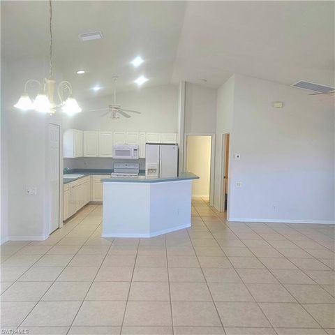 3315 SW 8th CT, Cape Coral, FL 33914