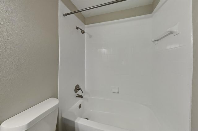 17435 Ivy Stream Drive, Houston, TX 77095