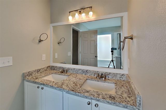 17435 Ivy Stream Drive, Houston, TX 77095