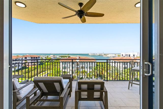 5823 BOWEN DANIEL DRIVE 702, Tampa, FL 33616