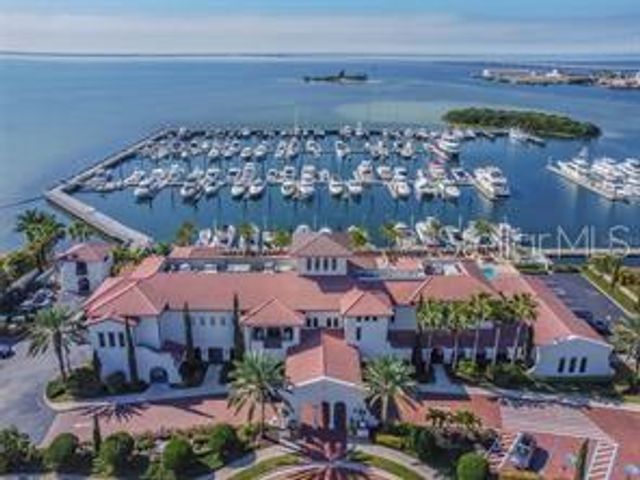 5823 BOWEN DANIEL DRIVE 702, Tampa, FL 33616