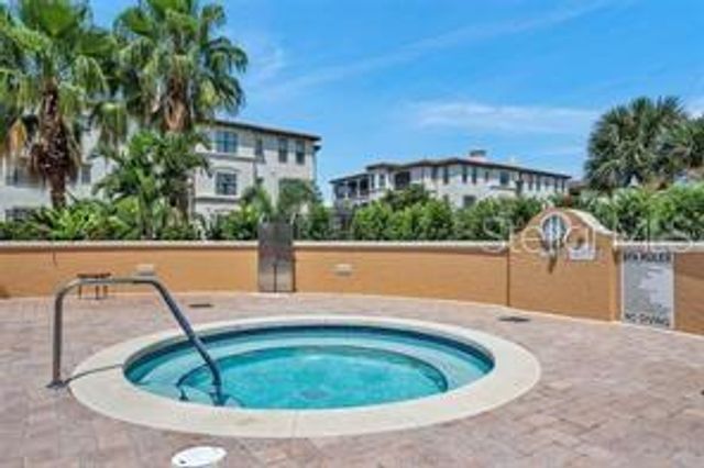 5823 BOWEN DANIEL DRIVE 702, Tampa, FL 33616