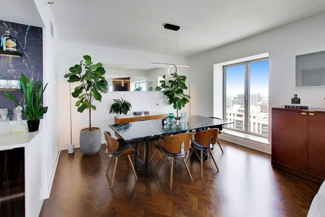 950 N Michigan Avenue 3103, Chicago, IL 60611
