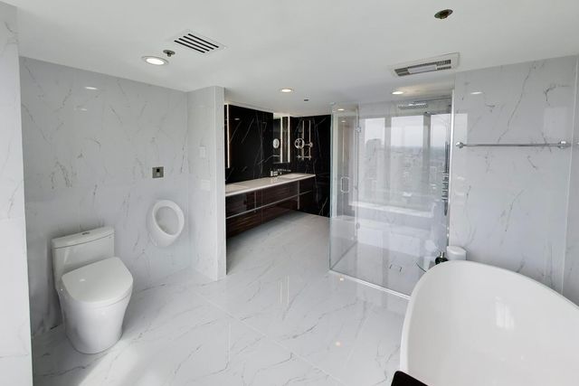 950 N Michigan Avenue 3103, Chicago, IL 60611