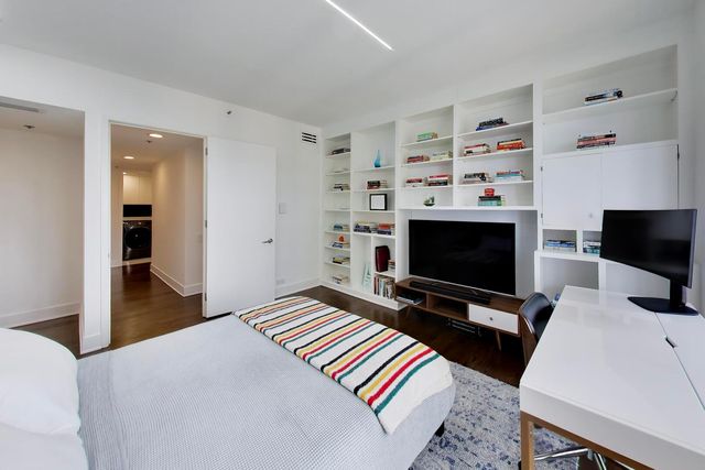 950 N Michigan Avenue 3103, Chicago, IL 60611